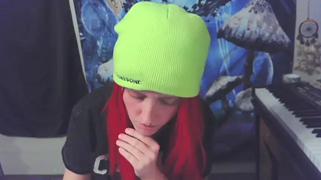  hellostormy  online show from 12-13-25, 09:32