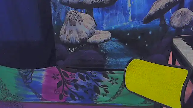  hellostormy  online show from 03-25-26, 11:58