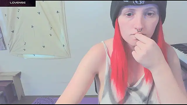 Snapshot of _hellostormy_ chatting on 04-19-26, 01:45 hellostormy online show from 04-19-26, 01:45