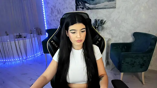 AlluringAriel online show from 09-25-25, 02:12