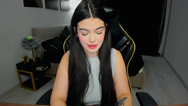 AlluringAriel online show from 03-26-26, 04:11