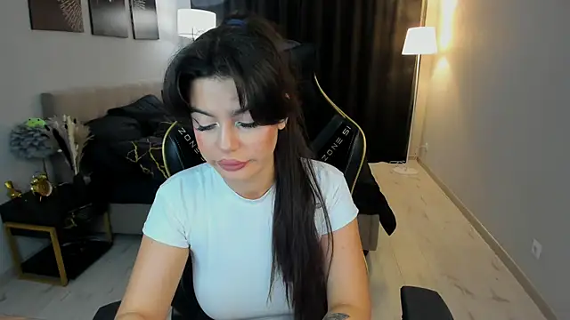 AlluringAriel online show from 09-21-25, 07:30