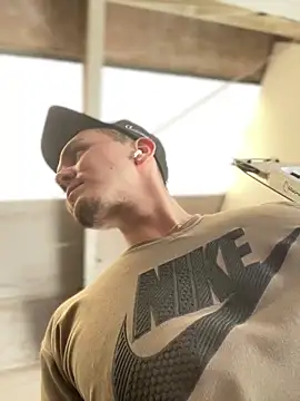 adam-rivera online show from 09-20-25, 05:51