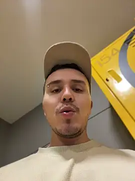 adam-rivera online show from 07-10-26, 04:18
