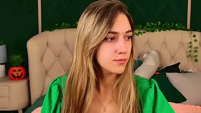 Teresa Stane online show from 10-20-25, 05:31