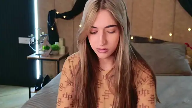 Teresa Stane online show from 03-14-25, 08:53