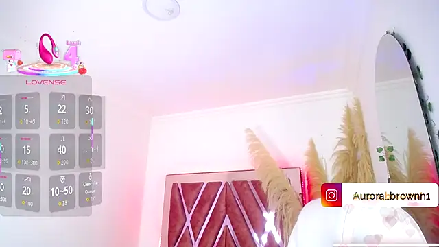 Aurora Brownn online show from 09-23-25, 04:41
