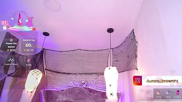 Aurora Brownn online show from 10-25-25, 04:55