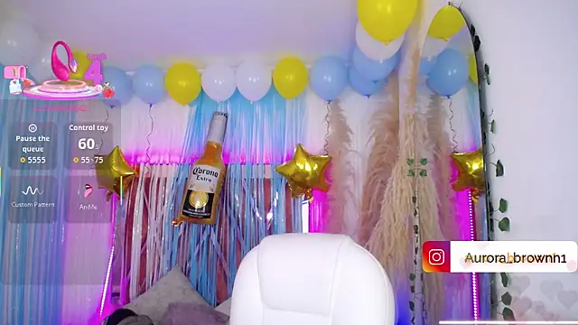 Aurora Brownn online show from 09-26-25, 04:52