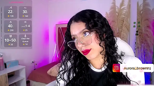 Aurora Brownn online show from 10-17-25, 04:49