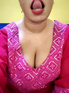 Haniya-143 online show from 09-18-25, 08:45