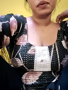 Haniya-143 online show from 09-17-25, 07:49