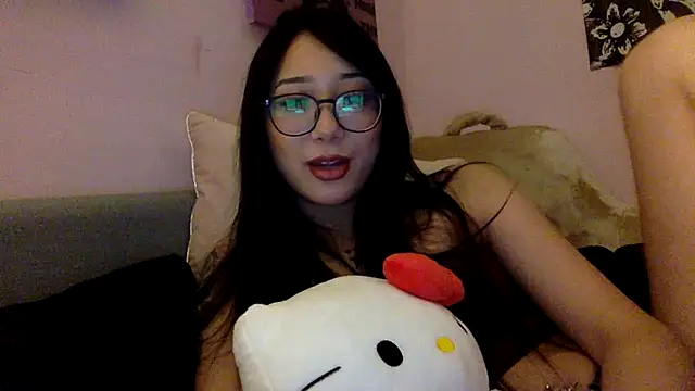 Snapshot of tokyobaby chatting on 12-11-24, 07:57 tokyobaby online show from 12-11-24, 07:57