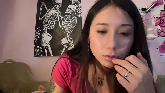 Snapshot of tokyobaby chatting on 12-19-24, 06:12 tokyobaby online show from 12-19-24, 06:12