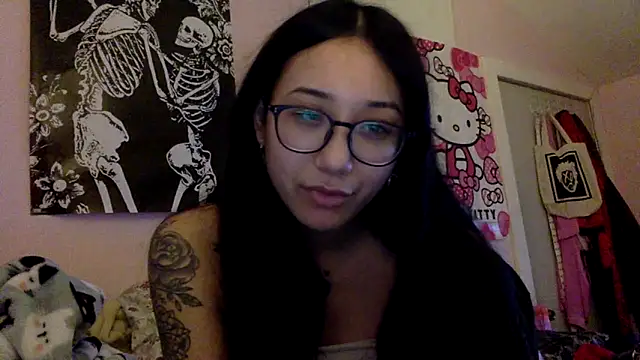 Snapshot of tokyobaby chatting on 12-14-24, 11:12 tokyobaby online show from 12-14-24, 11:12