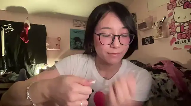 Snapshot of tokyobaby chatting on 12-25-24, 04:44 tokyobaby online show from 12-25-24, 04:44