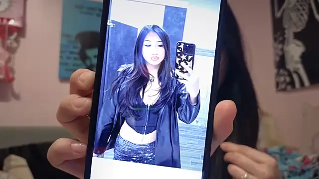 Snapshot of tokyobaby chatting on 01-20-25, 05:48 tokyobaby online show from 01-20-25, 05:48