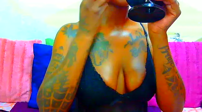 TattoedGoddessxx online show from 03-16-25, 08:32