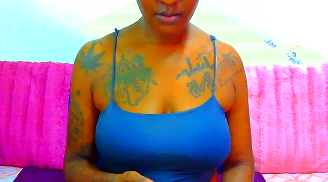 TattoedGoddessxx online show from 03-16-25, 12:00