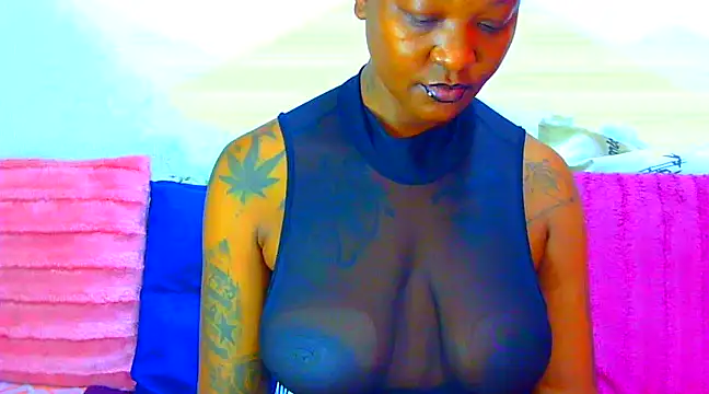 TattoedGoddessxx online show from 03-02-25, 11:09