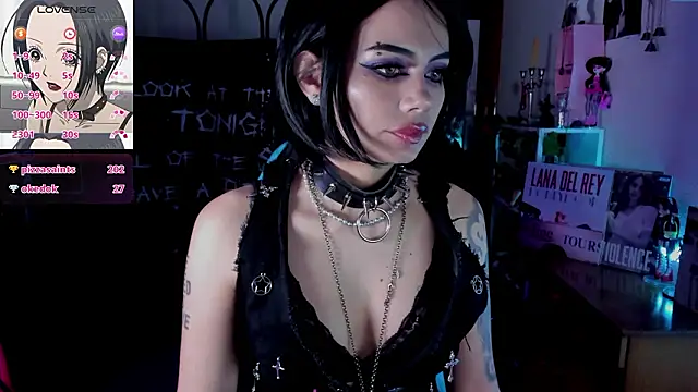 Snapshot of _sakae_ chatting on 03-06-26, 09:15 sakae online show from 03-06-26, 09:15