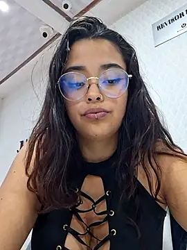 Ariana Pierce online show from 03-18-25, 04:40