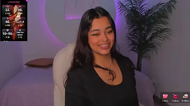 Ariana Pierce online show from 11-06-25, 12:20