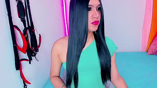 Candace Queen online show from 11-03-25, 03:26