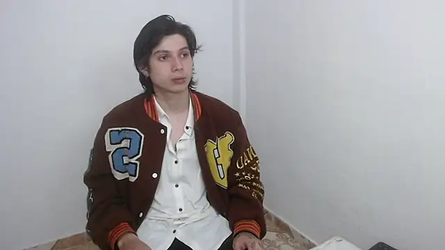 Snapshot of pervertsteens3 chatting on 02-03-26, 03:04 pervertsteens3 online show from 02-03-26, 03:04