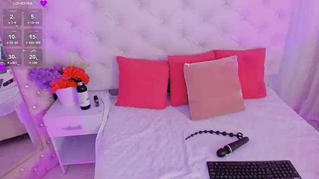 anchela-garcia1 online show from 10-28-25, 02:27