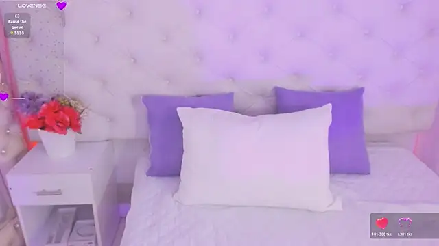 anchela-garcia1 online show from 11-18-25, 03:15