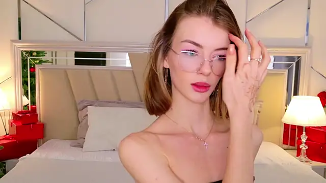 MeganMour online show from 12-14-25, 05:07