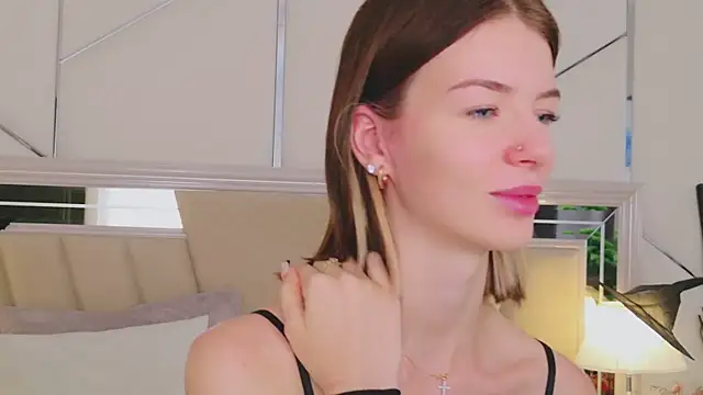 MeganMour online show from 10-27-25, 05:14