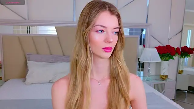 MeganMour online show from 04-13-26, 04:49