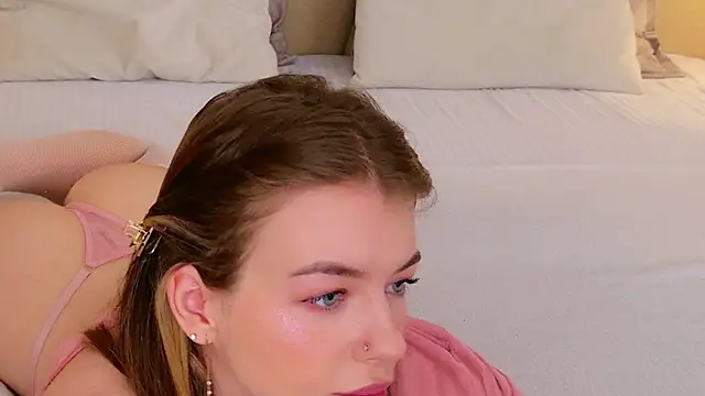 MeganMour online show from 01-05-26, 05:27