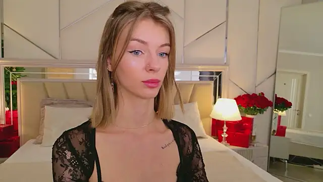 MeganMour online show from 01-11-26, 05:09