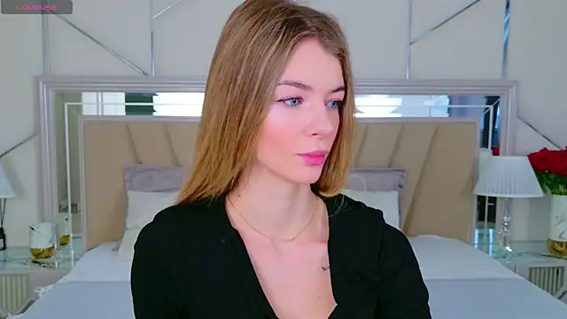 MeganMour online show from 04-17-26, 05:43