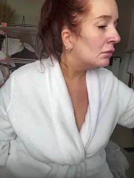 Engel mia online show from 11-27-25, 11:10