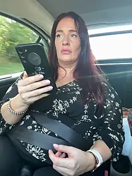 Engel mia online show from 09-19-25, 09:46