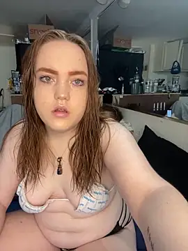 bree4205 online show from 01-08-25, 06:31