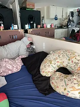 bree4205 online show from 01-15-25, 08:48