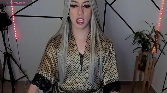 ashley sans2000 online show from 09-10-25, 07:18