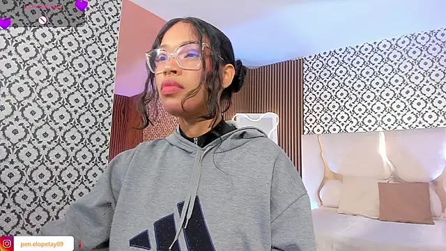 penelope tay1 online show from 02-05-26, 03:24