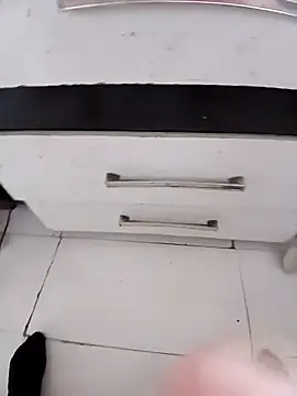 Snapshot of frotasso chatting on 10-15-25, 07:33 frotasso online show from 10-15-25, 07:33