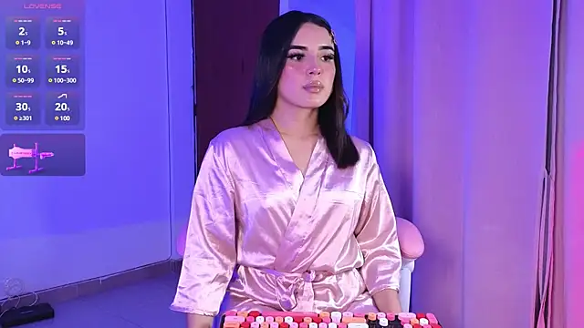 Snapshot of Emily-14 chatting on 03-01-25, 05:42 Emily-14 online show from 03-01-25, 05:42
