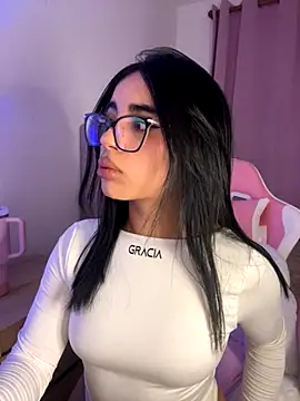 Emily-14 online show from 11-18-25, 02:49