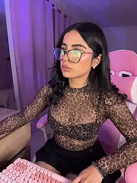 Emily-14 online show from 07-06-26, 02:29