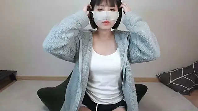 Snapshot of -anzu-o chatting on 01-27-25, 11:00 -anzu-o online show from 01-27-25, 11:00