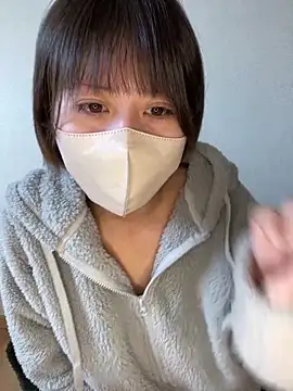 Snapshot of -anzu-o chatting on 01-08-25, 12:49 -anzu-o online show from 01-08-25, 12:49