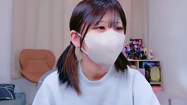Snapshot of -anzu-o chatting on 09-08-25, 10:31 -anzu-o online show from 09-08-25, 10:31
